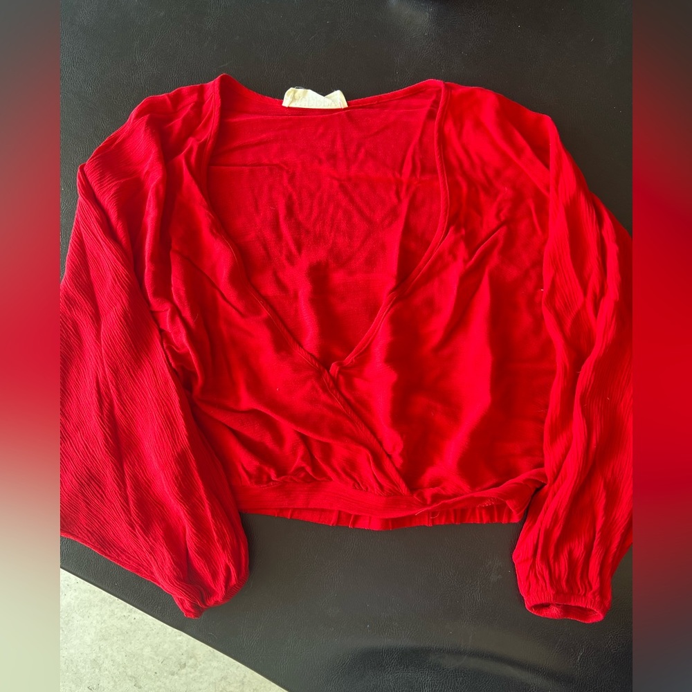 Cute red top